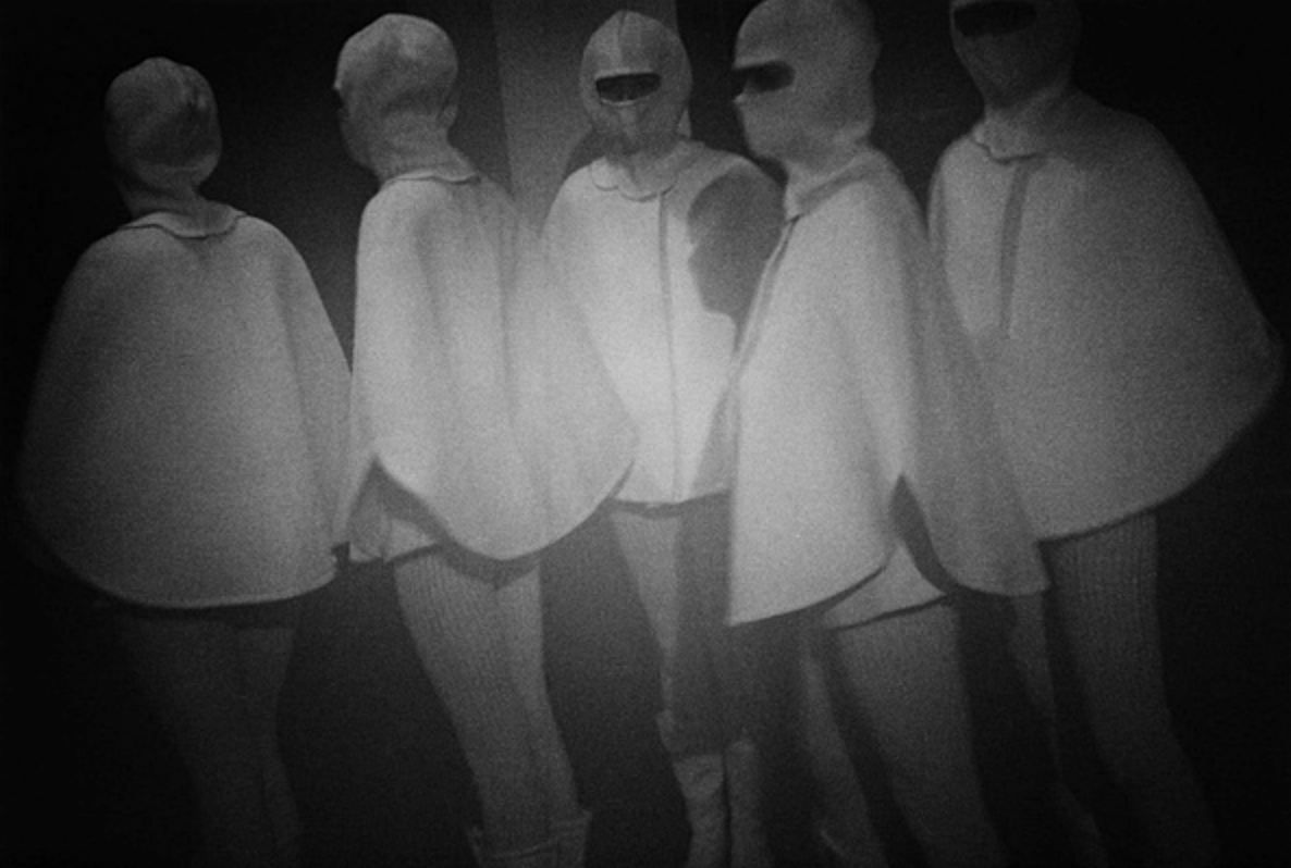 A photograph by Yutaka Takanashi, image 2